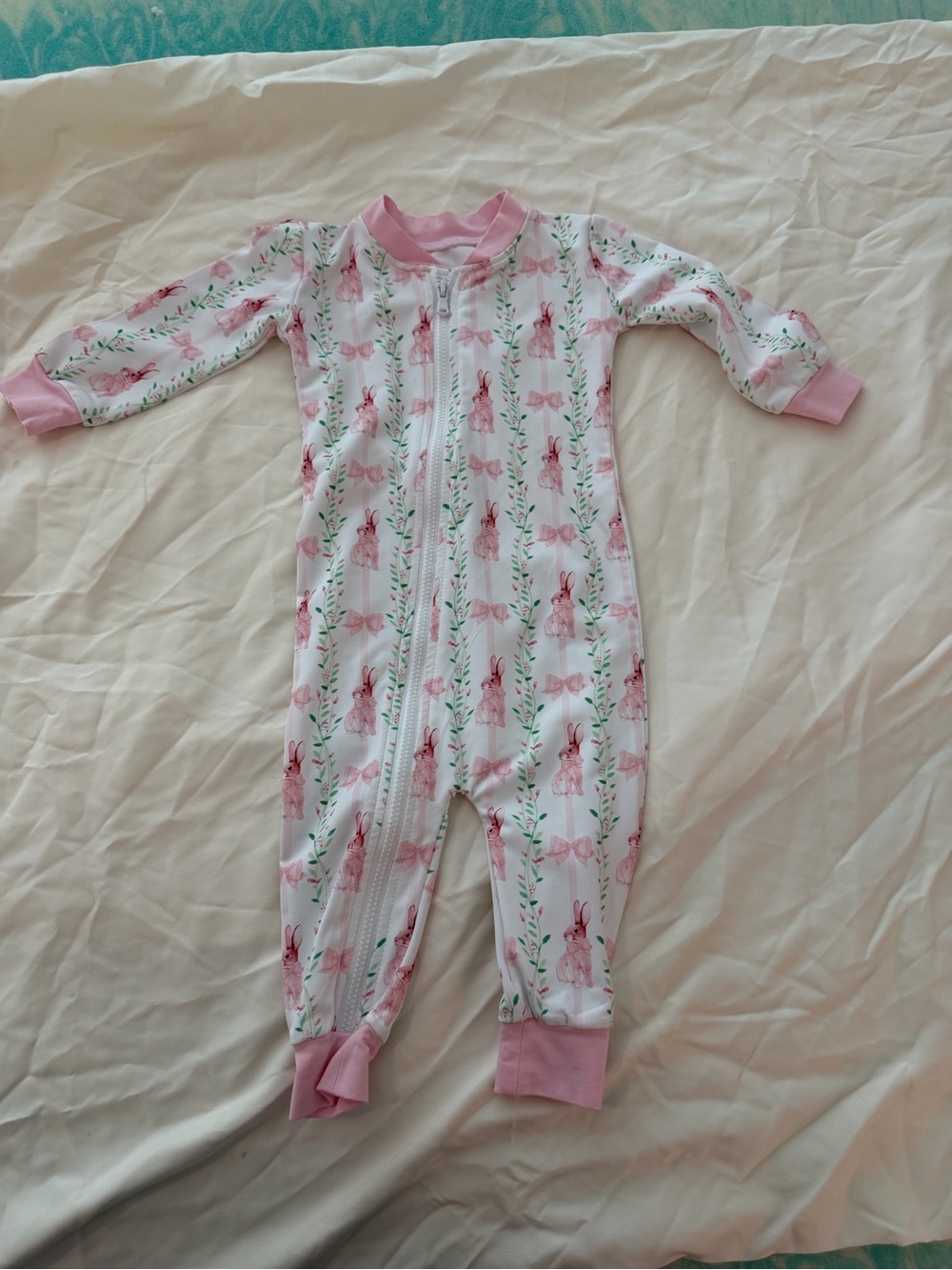 NWOT Cecil & Lou Pink Bunny Print Zipper Footless One-Piece Pajamas